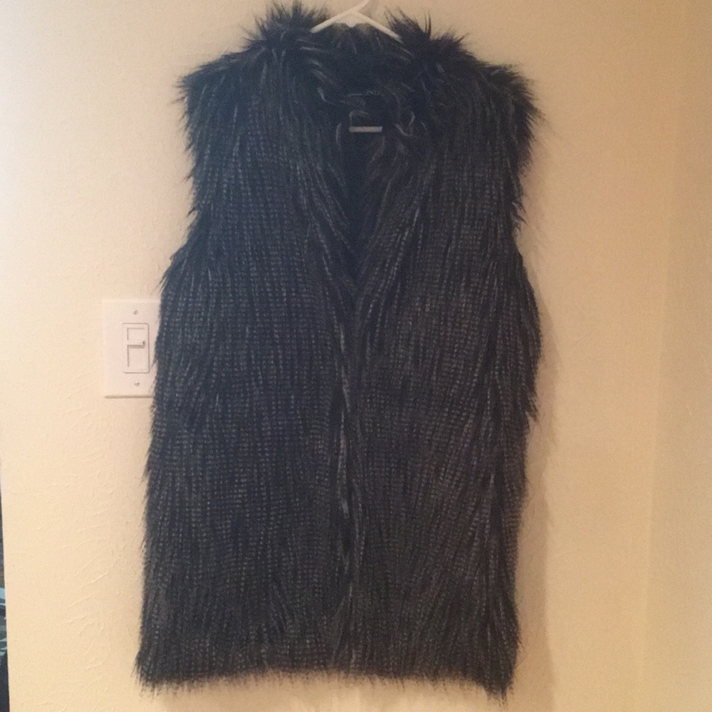 Women’s faux fur vest.
